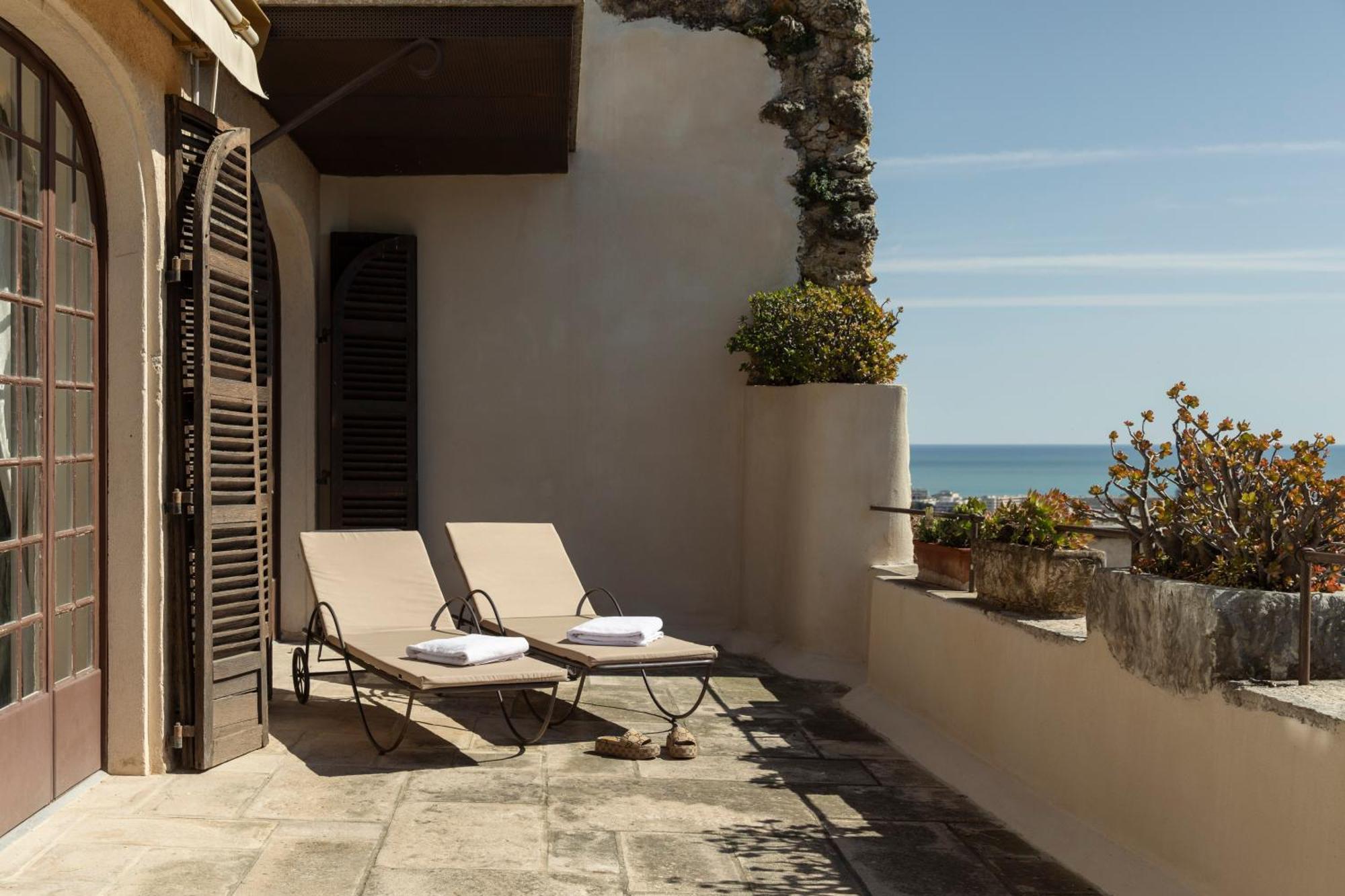 Chateau Le Cagnard Cagnes-sur-Mer Exterior foto